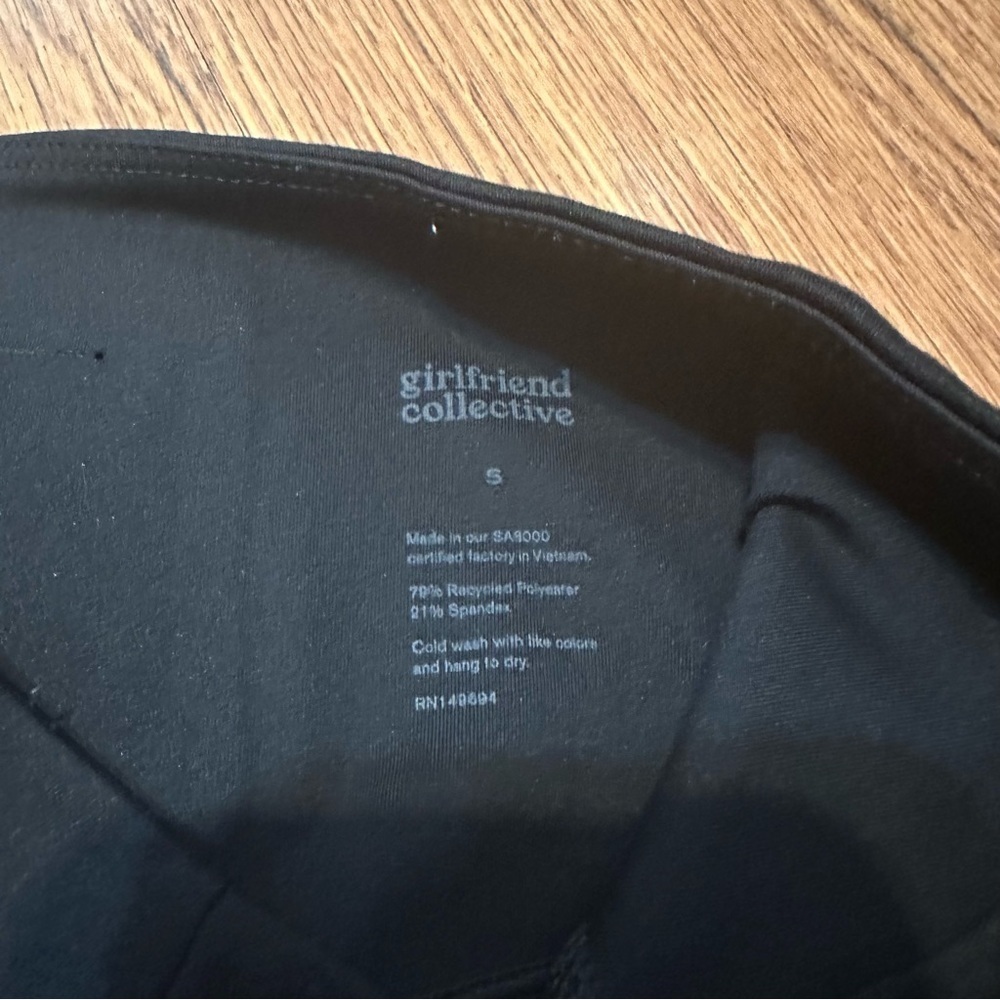 girlfriend collective black cropped leggings size small - Picture 2 of 5